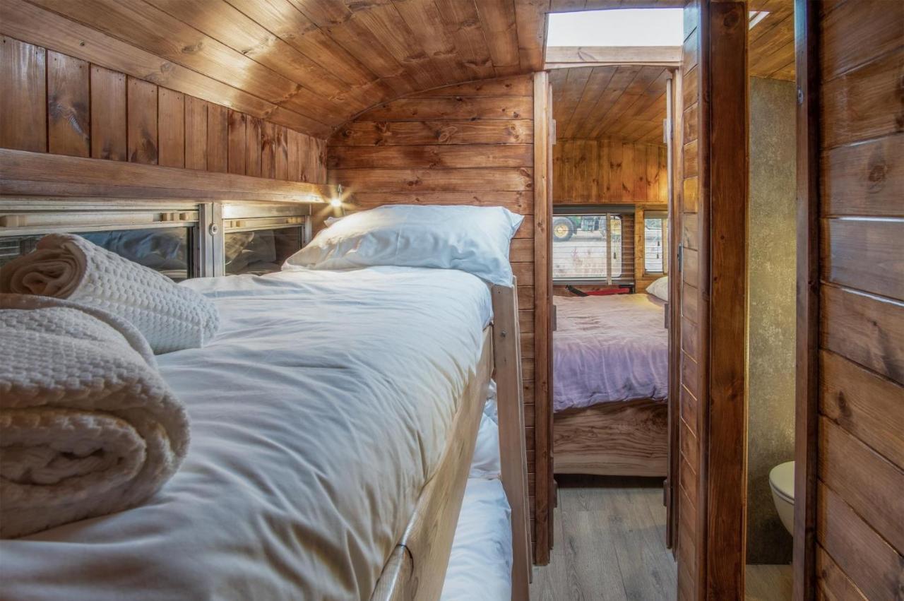 American School Bus - 1 Bedroom - Blossom Farm - Tiers Cross Johnston Exterior photo