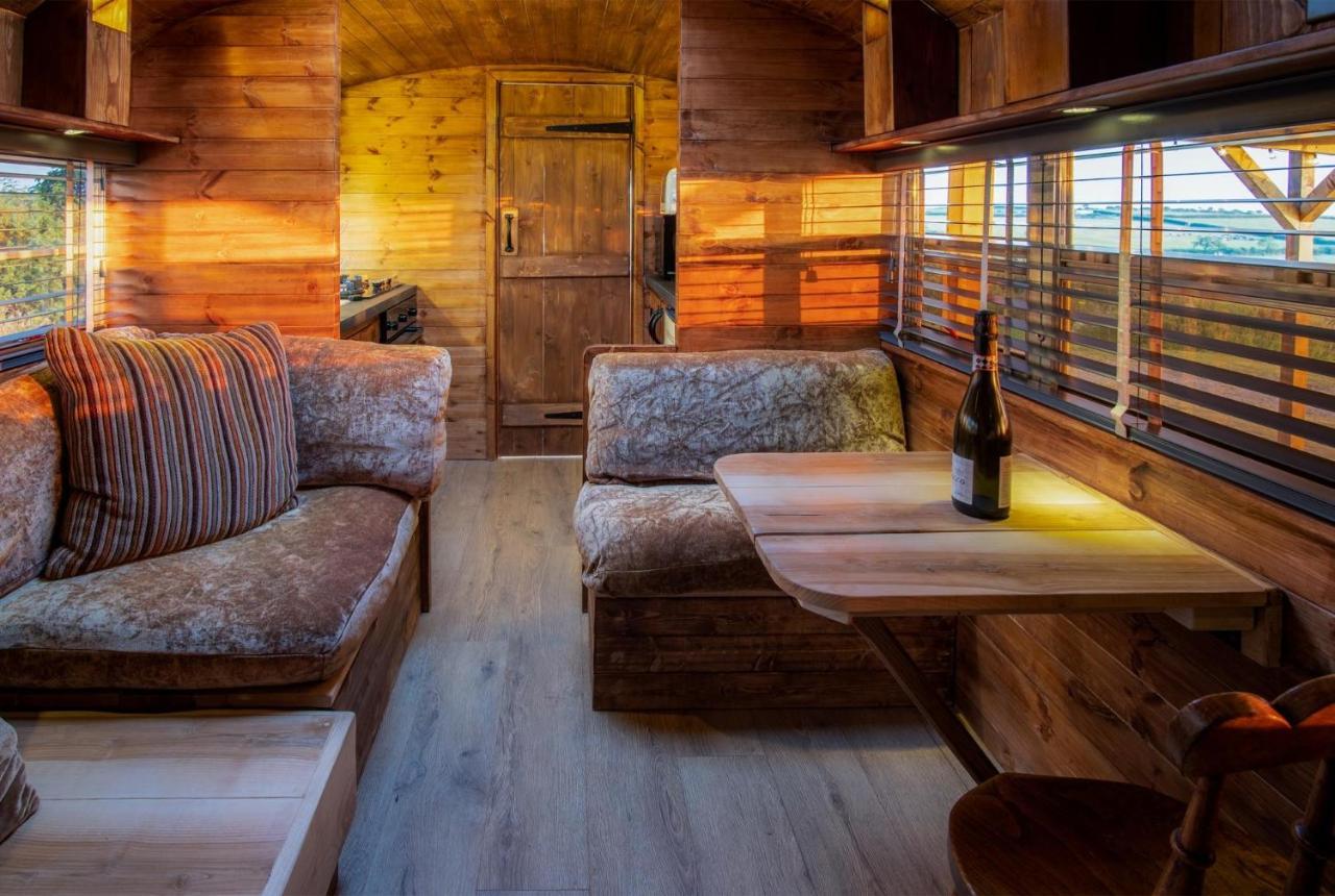 American School Bus - 1 Bedroom - Blossom Farm - Tiers Cross Johnston Exterior photo